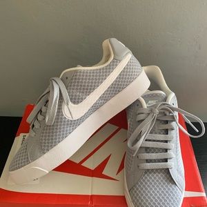 nike court royale lw txt